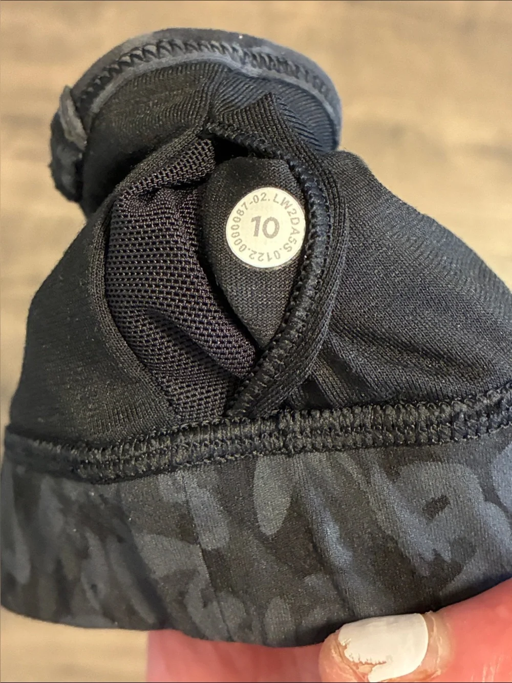 Lululemon Flow Y Nulu Bra Light Support, Intertwined Camo Deep Coal Multi 10 EUC